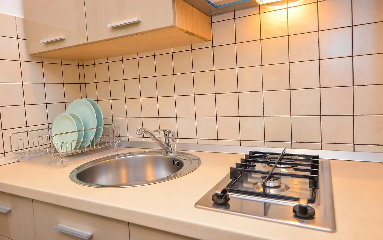Romana Lahovary Studio Bucareste